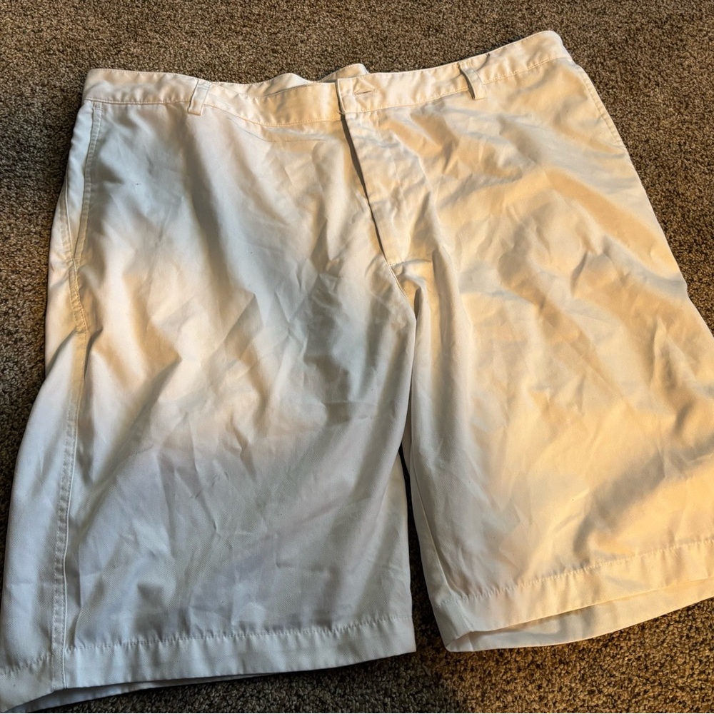 Ping Men's Light Tan Flat Front Shorts size 40